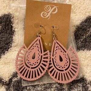 Plunder Pink Teardrop Cutout Dangle Earrings
